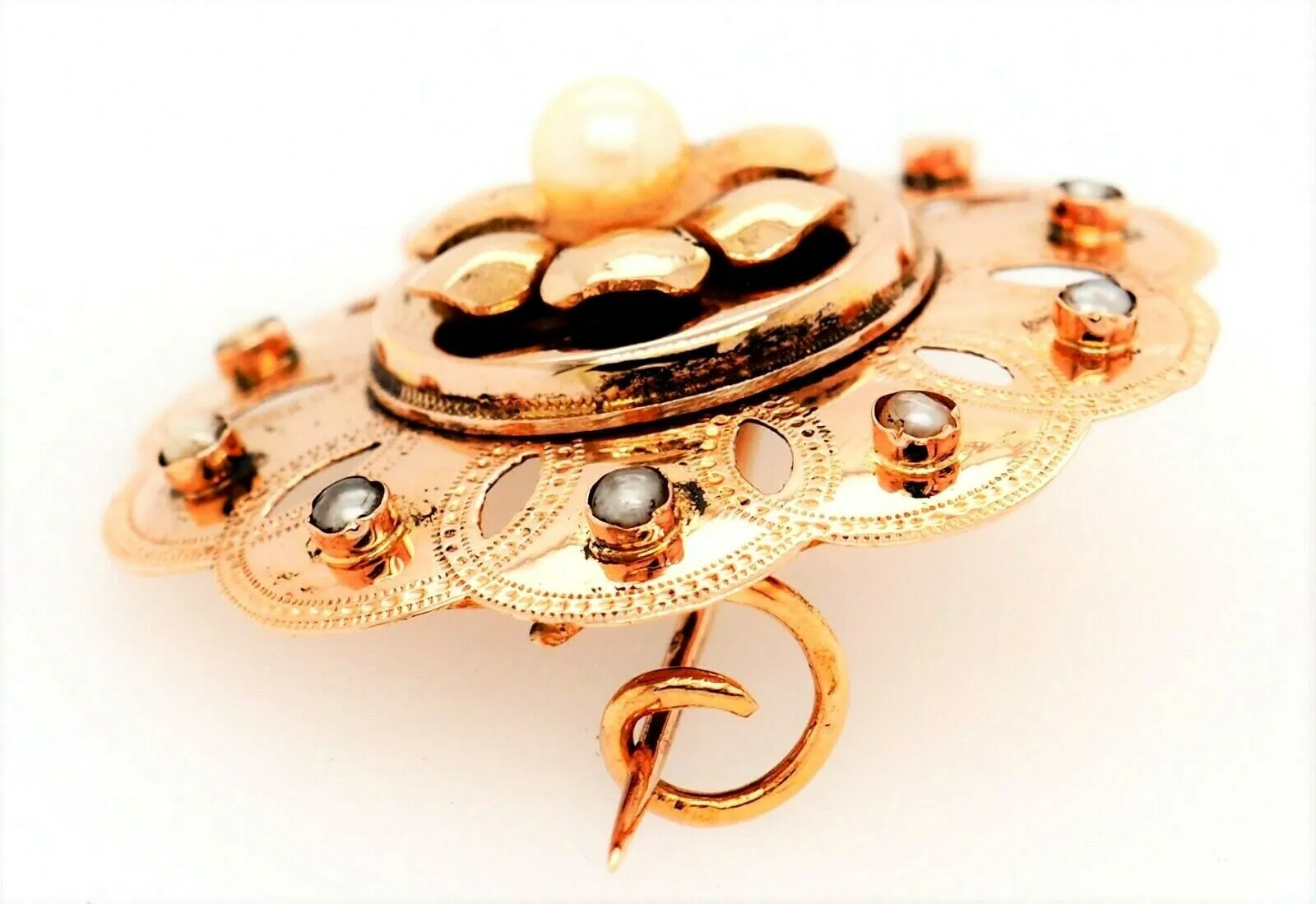 9ct Yellow Gold Pearl Brooch