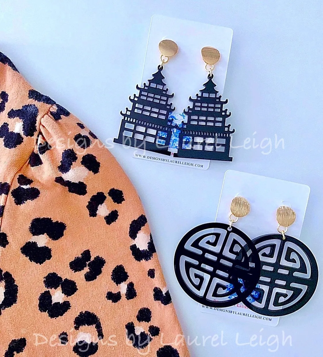 Chinoiserie Chic Pagoda Earrings - White/Black/Turquoise