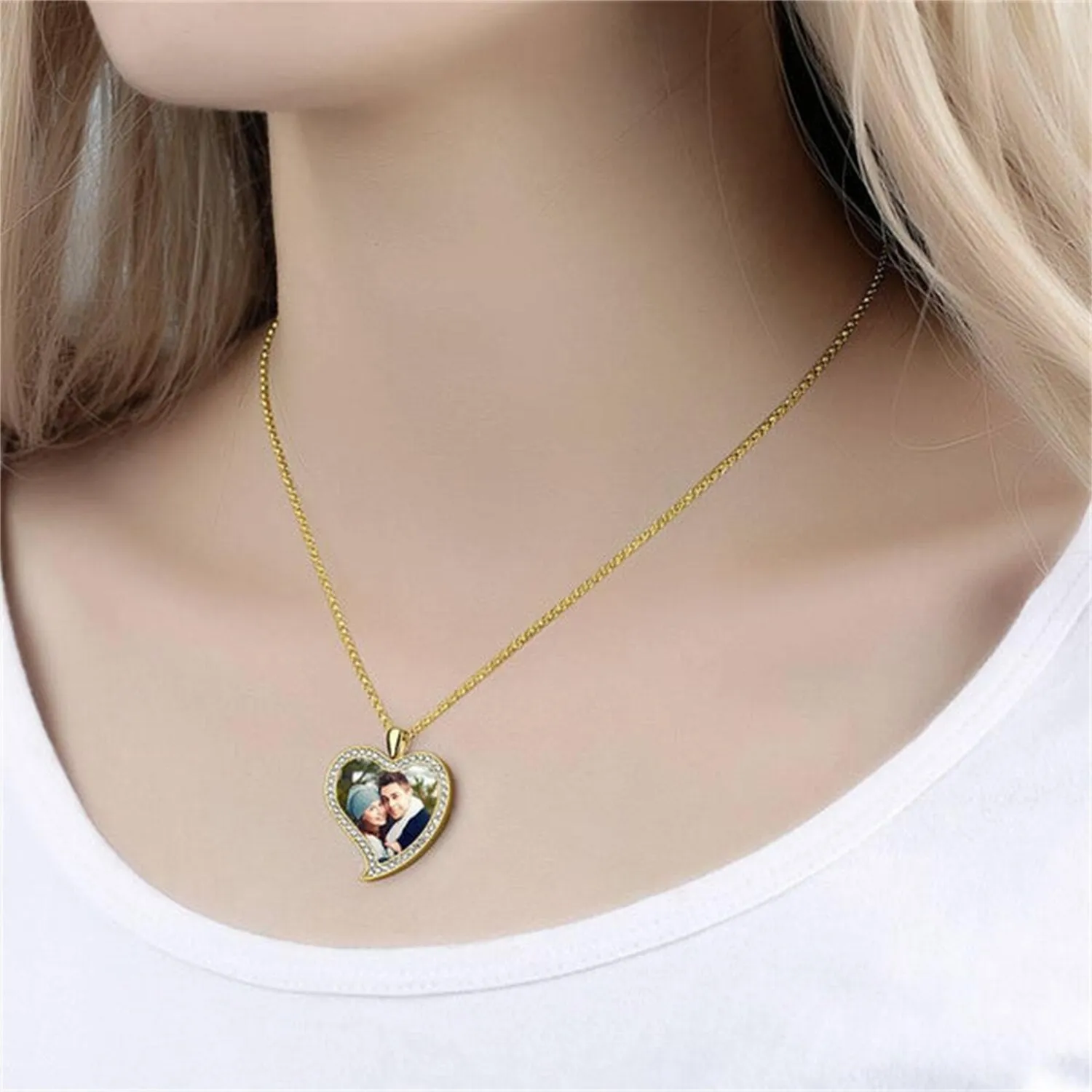 Custom Made Photo Necklace Pendant Hip Hop Heart-shaped Necklace Iced Out Cubic Zircon Jewelry