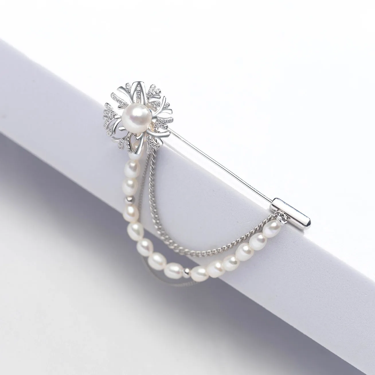 Elegant Freshwater Pearl Brooch WC00052 | GARDENS