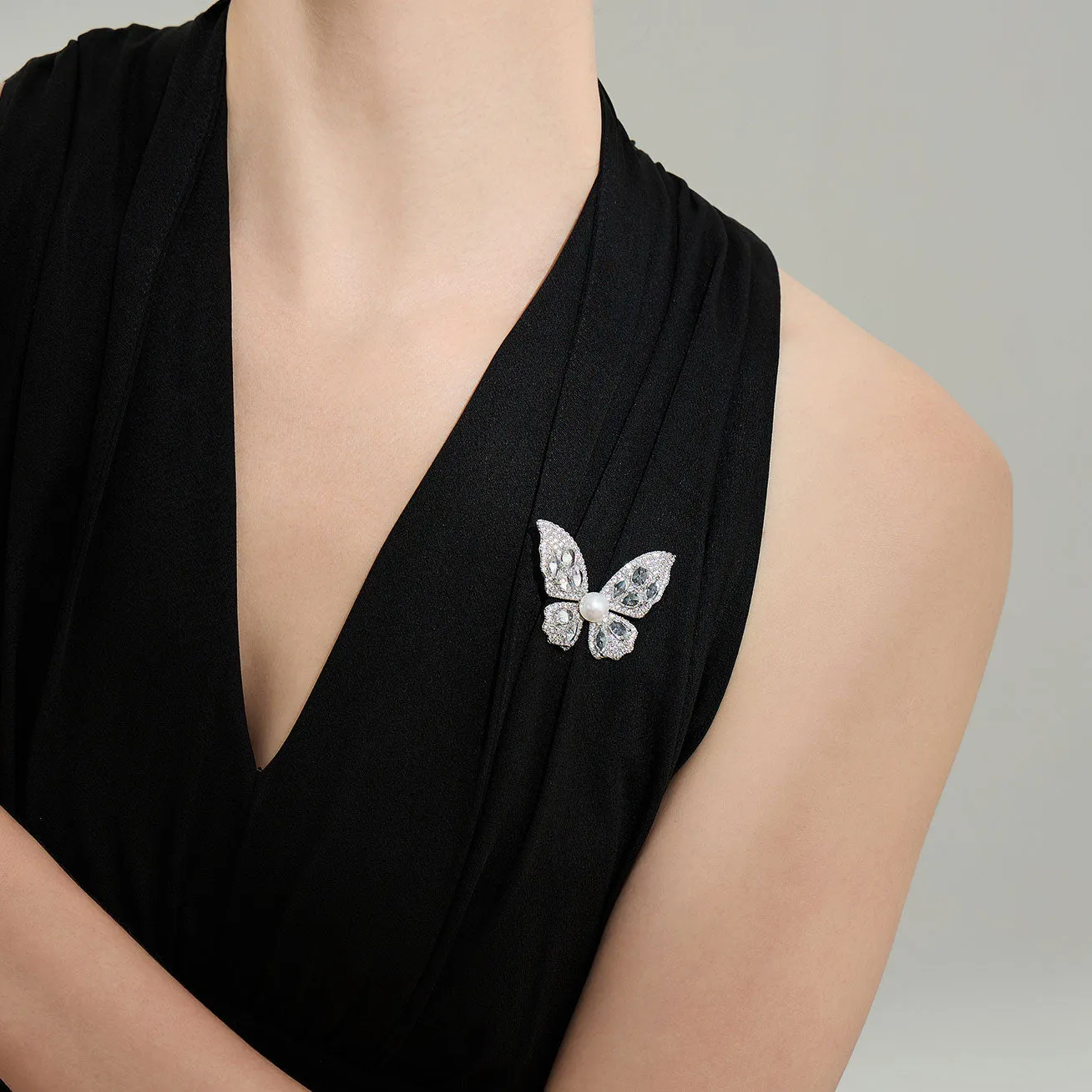 Elegant Freshwater Pearl Butterfly Brooch WC00068 | GARDENS