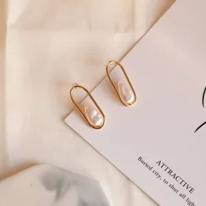 just-lil-things-gold-pin-earrings-jlt10722