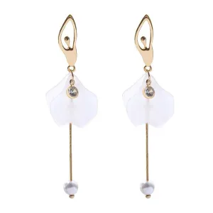 just-lil-things-white-earring-pin-earring-jlt10324