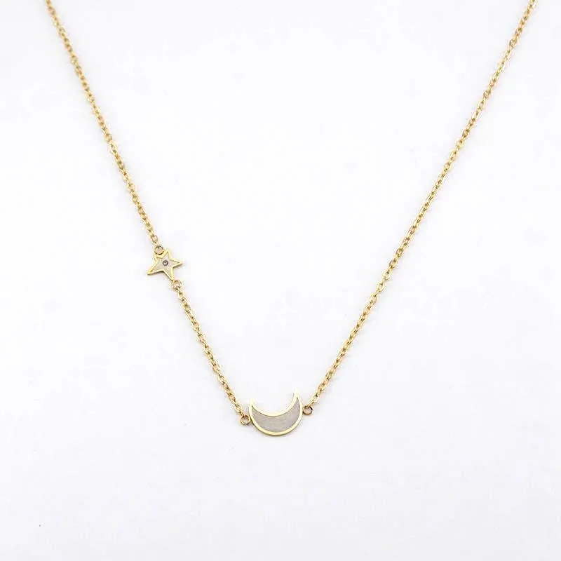 LUNAR CRECIENTE NECKLACE