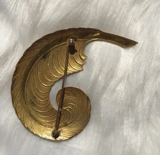 Pretty Gold Plated Swirl Leaf 🍃 Brooch Pin Vintage Style Women's Fashion