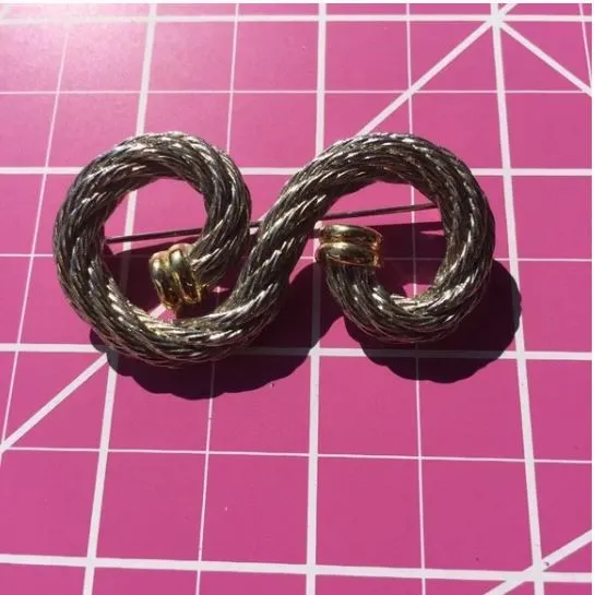 "S” Design Metal Braided Silver Plated Brooch Pin