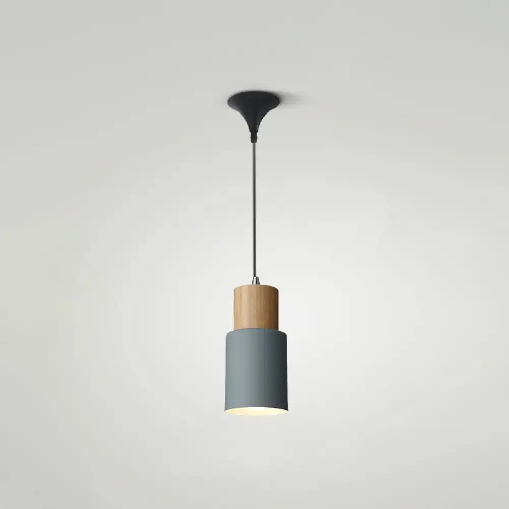 Simple Nordic Pendant Light for Restaurants & Coffee Shops - Modern and Creative Design