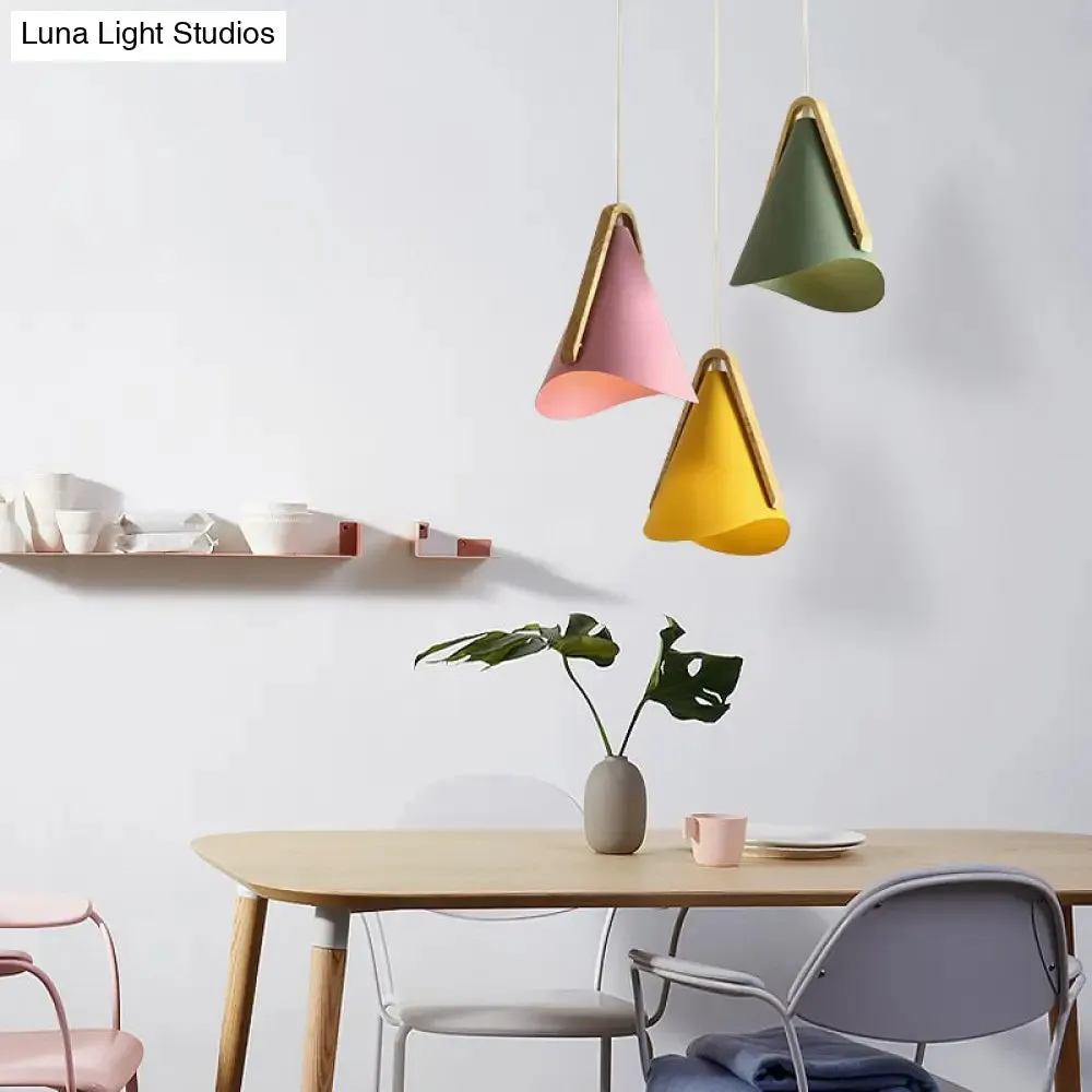 Simple White Waveform Pendant Light with Cone Metal Shade - 3 Lights - Ideal for Dining Room Ceiling