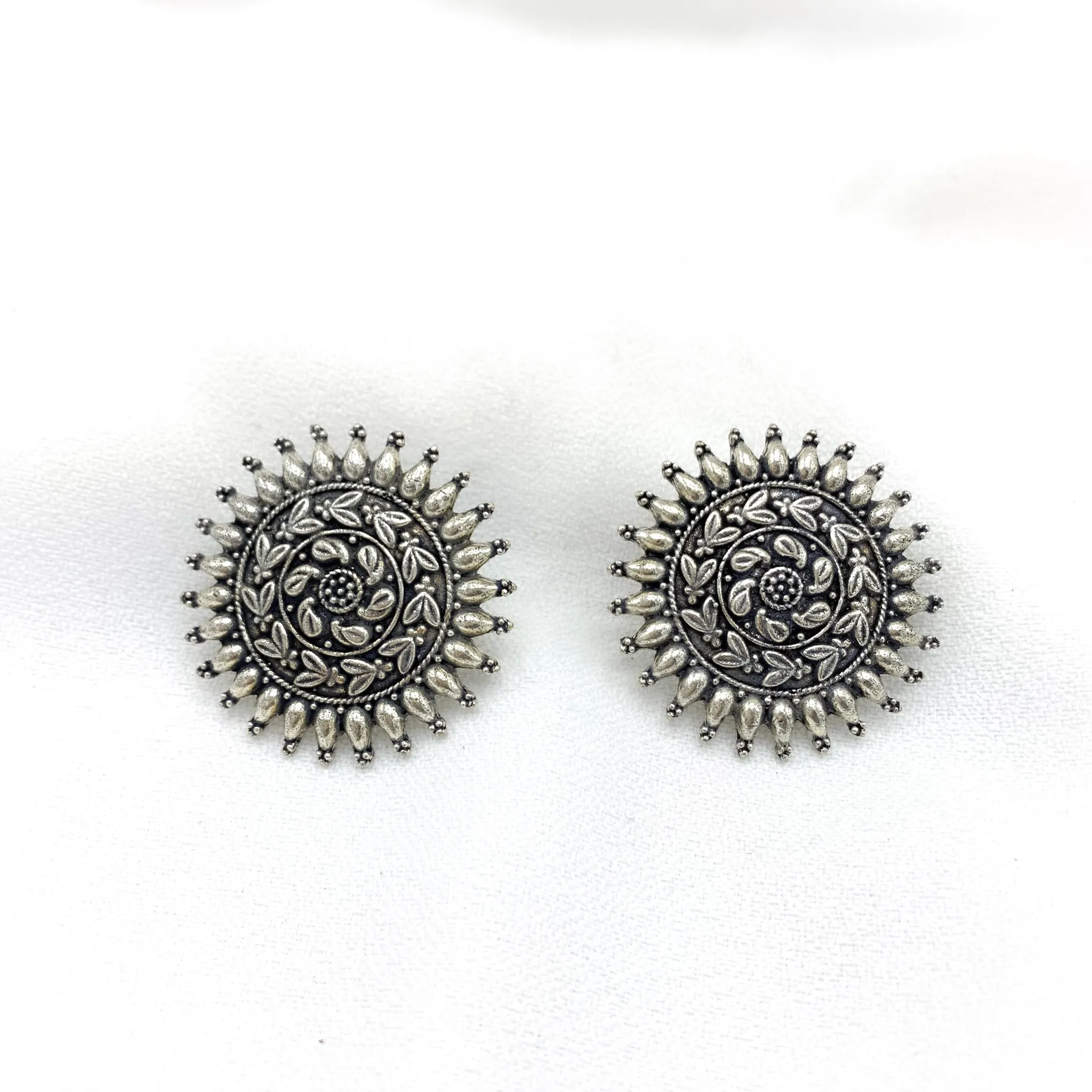 Stylish Trendy Oxidized Silver Big Stud Earring