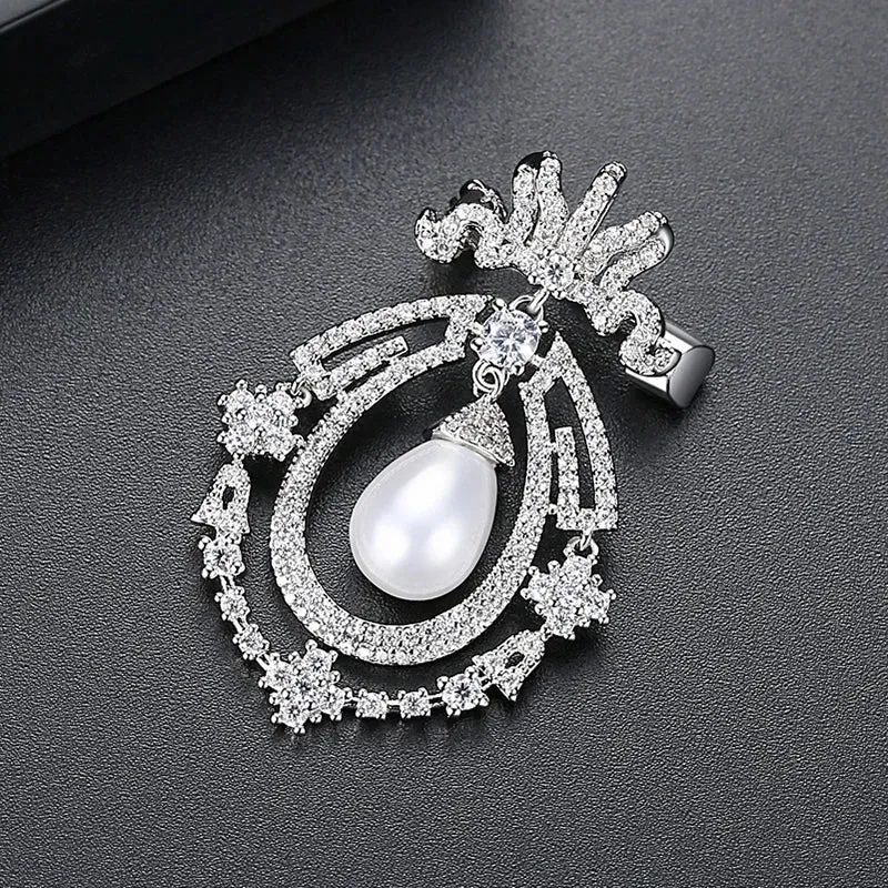 Unique Design Oval Brooch