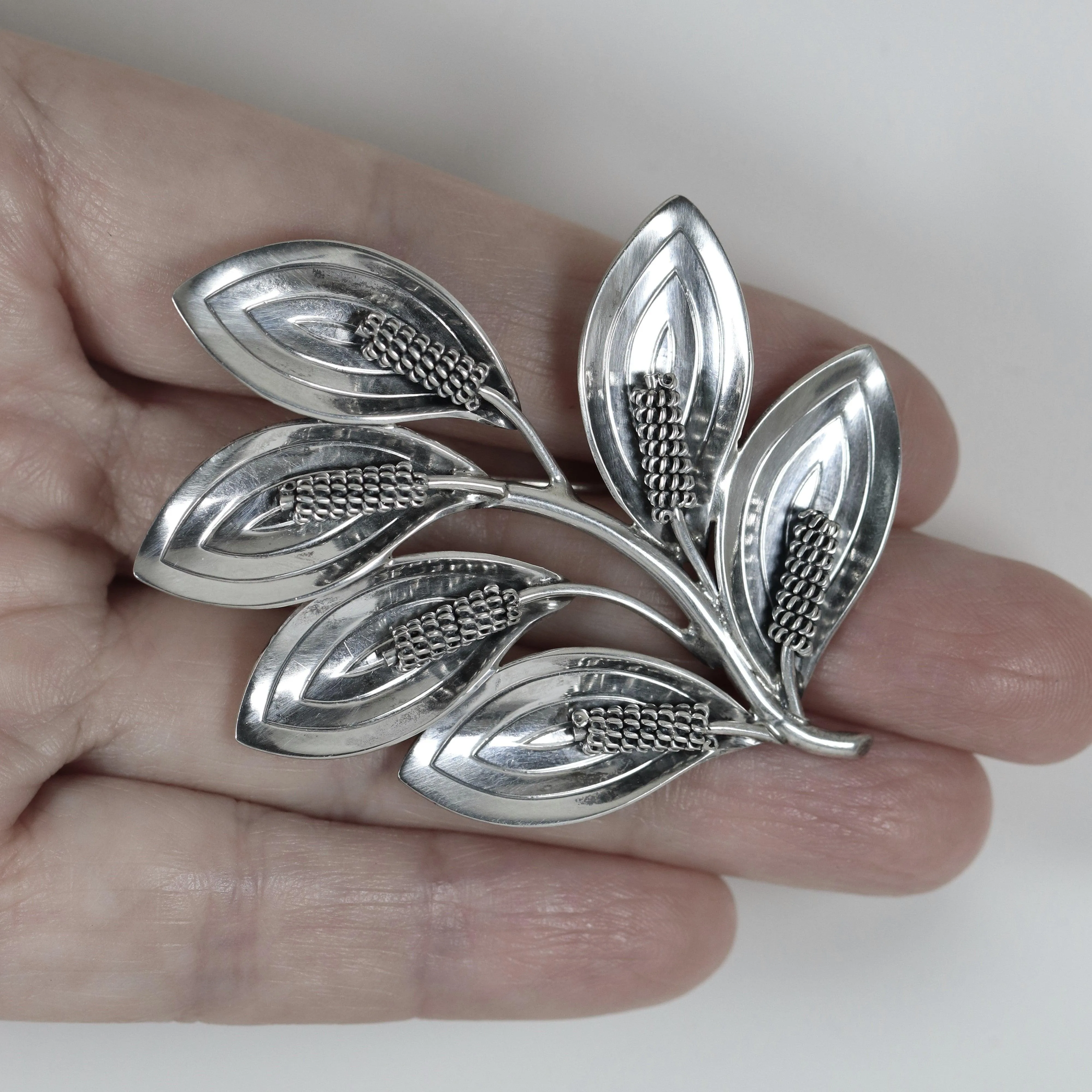 Vintage Aarre & Krogh Danish Jewelry | Modernist Six Calla Lily Brooch