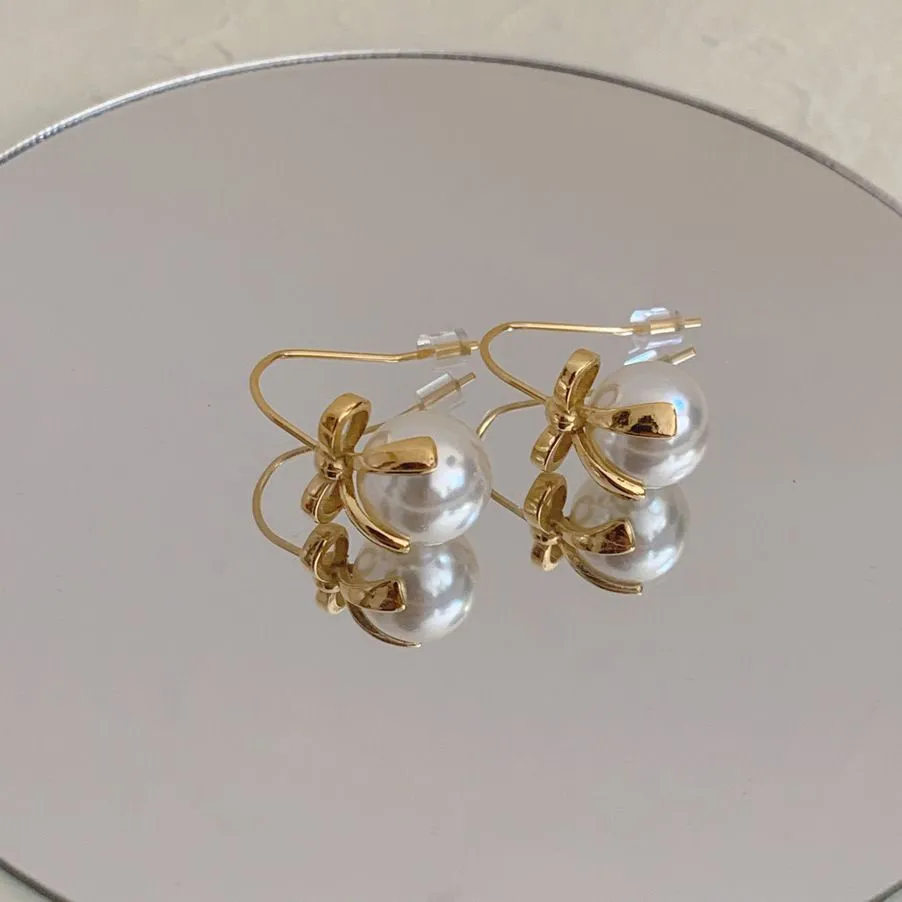 WKnot Styled Inlaid Pearl Drop Earrings JLT12892